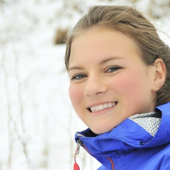 Meet your Posher, Briana - Picture 1 of 1